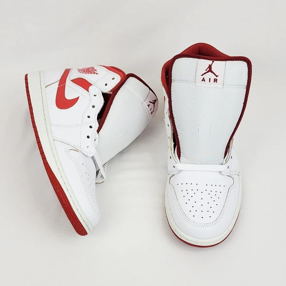Air Jordan 1 Mid SE Sneakers White/Dune Red/Sail/Lobster